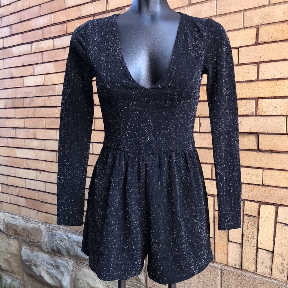 Trixxi metallic black silver sparkles shorts romper Size Small